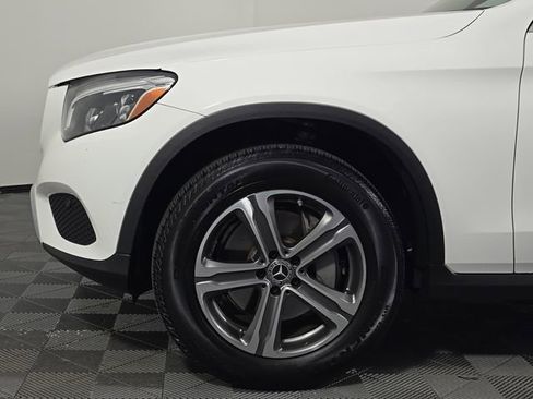 Used 2017 Mercedes-Benz GLC 300 4MATIC image 11