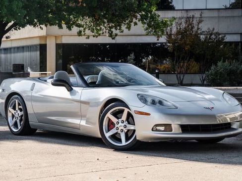 Used 2006 Chevrolet Corvette Convertible w/ Preferred Equipment Group image 27
