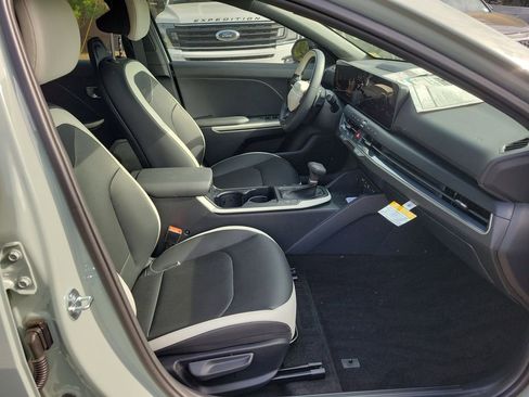New 2026 Kia K4 GT-Line FWD image 7