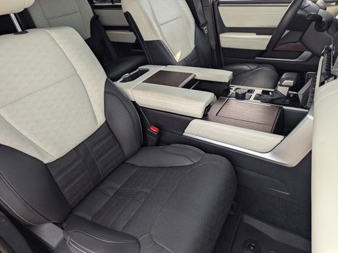 Used 2024 Toyota Sequoia Capstone image 11