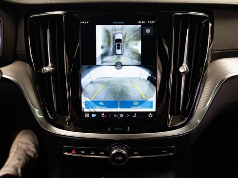 Used 2024 Volvo V60 T8 Polestar image 14