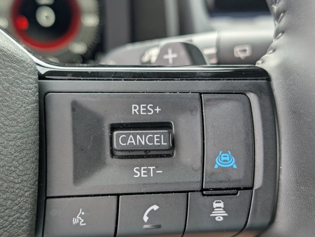 Used 2026 Nissan Rogue SL FWD image 24