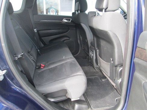 Used 2012 Jeep Grand Cherokee Laredo image 13