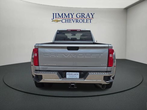 New 2026 Chevrolet Silverado 3500 LTZ w/ LTZ Convenience Package AWD/4WD image 4