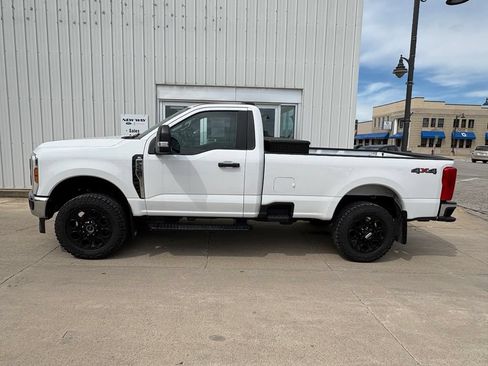 Used 2024 Ford F250 XL w/ XL Driver Assist Package AWD/4WD image 2
