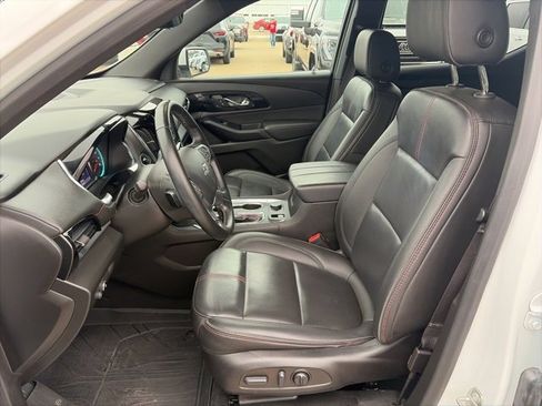 Used 2023 Chevrolet Traverse RS w/ LPO, Floor Liner Package image 12