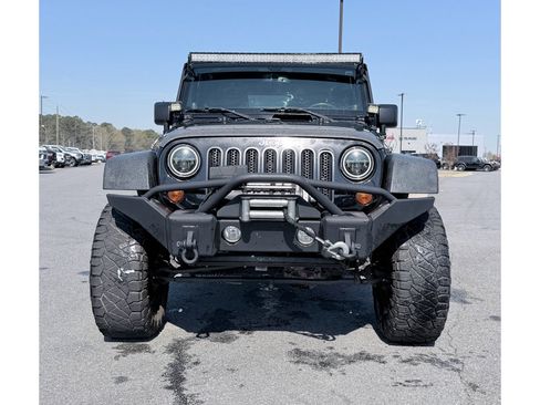 Used 2013 Jeep Wrangler Sport image 3