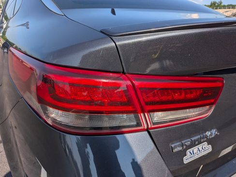 Used 2018 Kia Optima S w/ Panoramic Sunroof Package FWD image 9