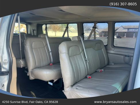 Used 2014 Chevrolet Express 3500 LS image 22