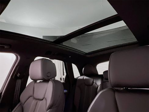 Used 2025 Audi Q5 2.0T Premium Plus image 14