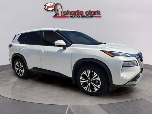 Used 2023 Nissan Rogue SV FWD image 8