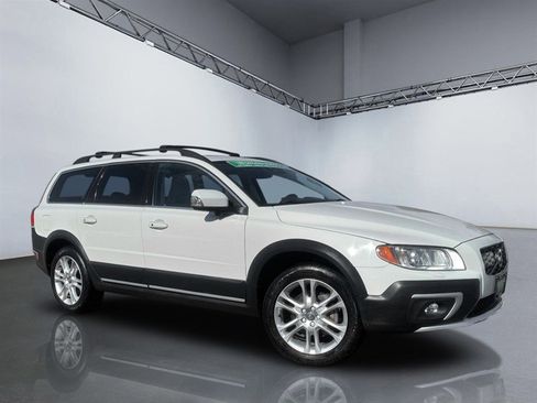 Used 2016 Volvo XC70 T5 Platinum image 14