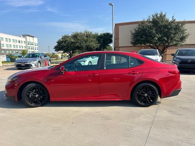Used 2025 Toyota Camry SE FWD image 7