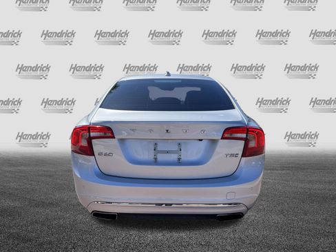 Used 2018 Volvo S60 T5 Inscription FWD image 9