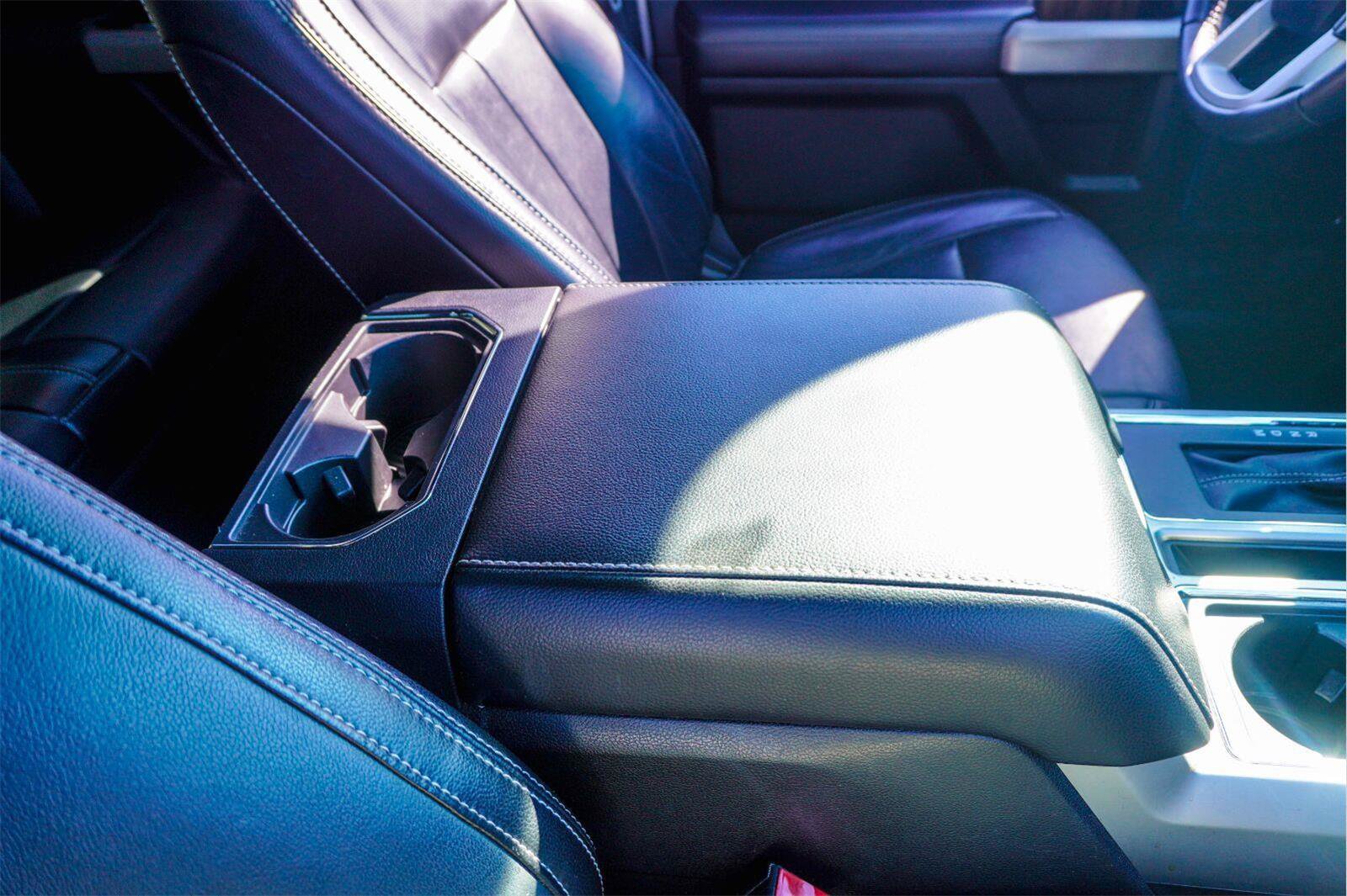 Used 2018 Ford F150 Lariat RWD image 24