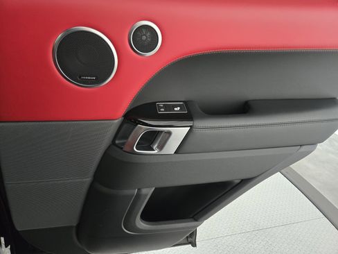 Used 2021 Land Rover Range Rover Sport HST image 20