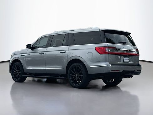 Used 2020 Lincoln Navigator L Reserve w/ Luxury Package AWD/4WD image 14