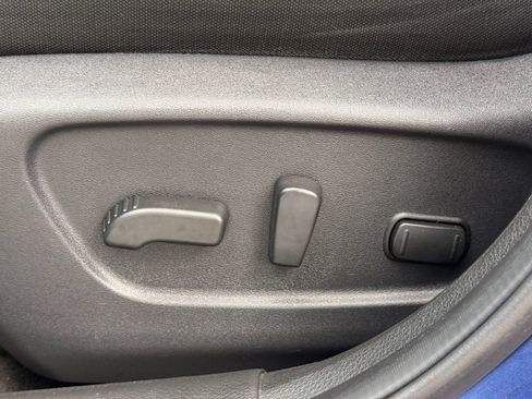 Used 2019 Nissan Rogue SV FWD image 17