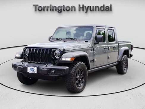 Used 2021 Jeep Gladiator Willys image 3
