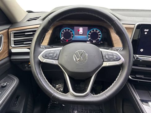 Used 2024 Volkswagen Atlas SE w/ Panoramic Sunroof Package AWD/4WD image 61