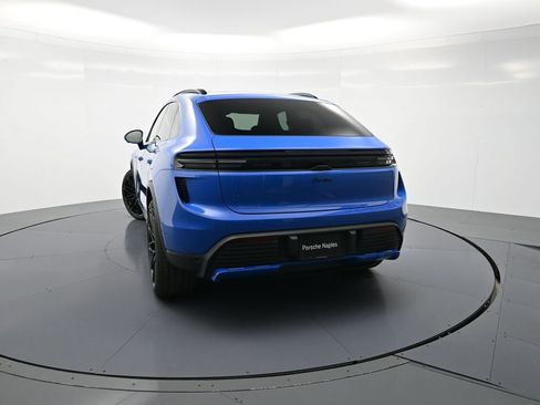 New 2026 Porsche Macan Turbo Electric image 27