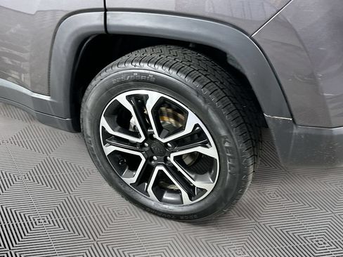 Certified 2022 Jeep Compass Limited AWD/4WD image 39