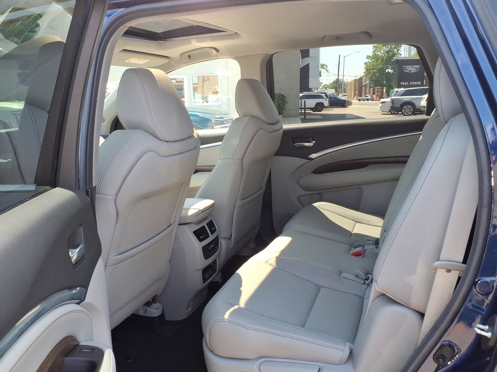 Used 2020 Acura MDX w/ Technology Package AWD/4WD image 16