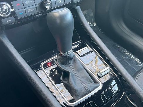 Used 2023 Jeep Compass Limited w/ Elite Group image 15