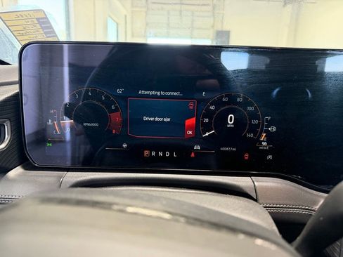 Used 2024 Ford Mustang Premium image 3