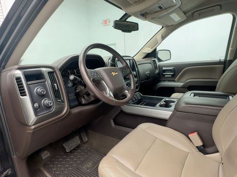 Used 2018 Chevrolet Silverado 1500 LTZ Z71 w/ LTZ Plus Package image 22