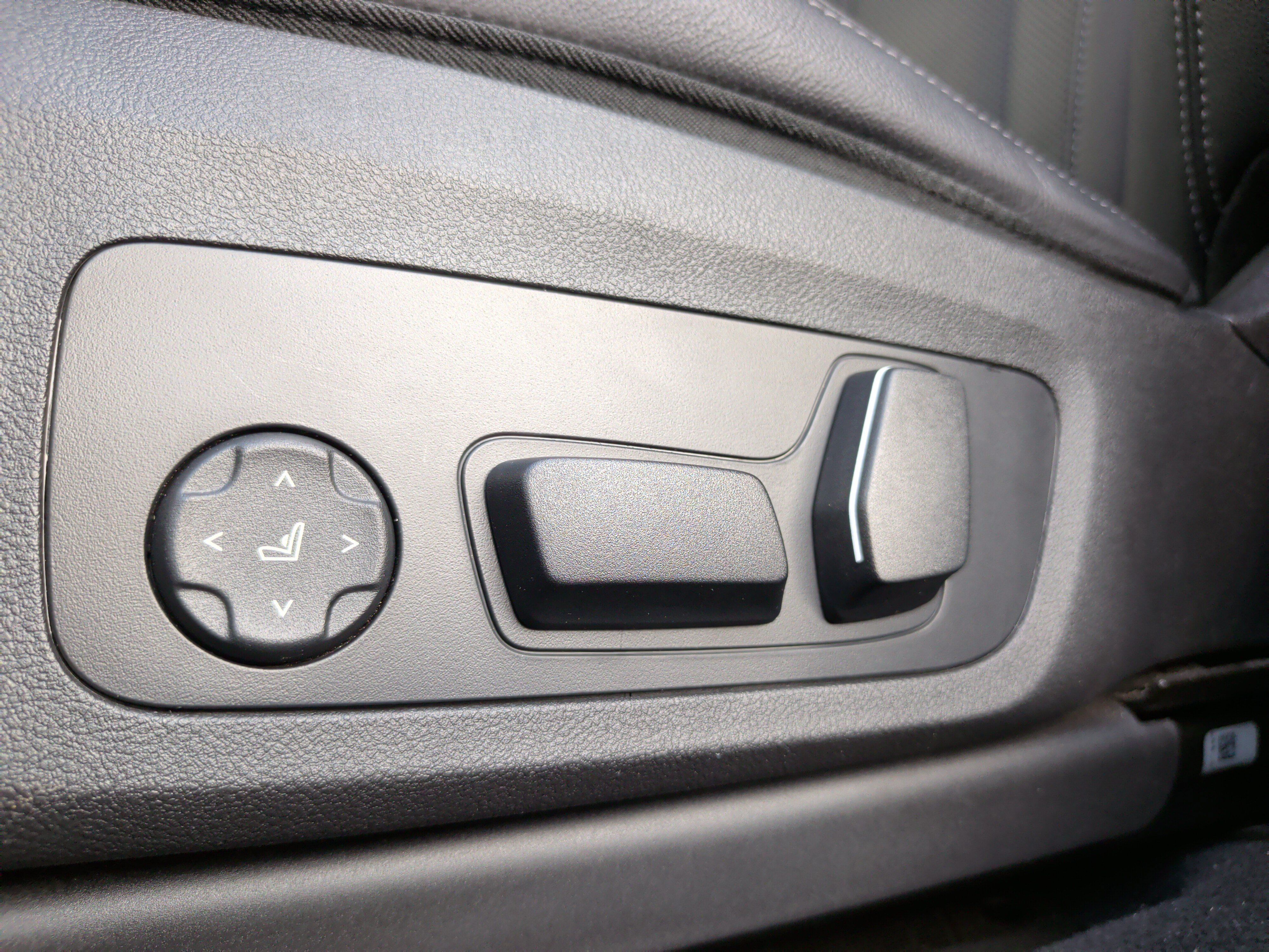 Used 2024 BMW X3 sDrive30i w/ Premium Package RWD image 27