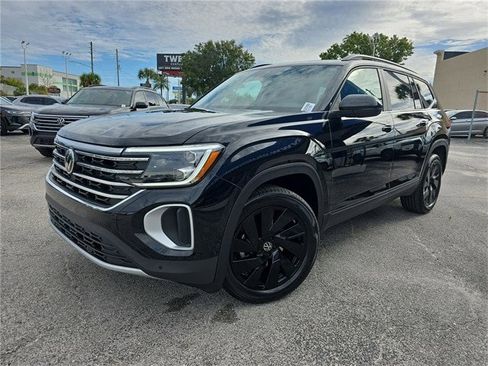 New 2026 Volkswagen Atlas SE image 32