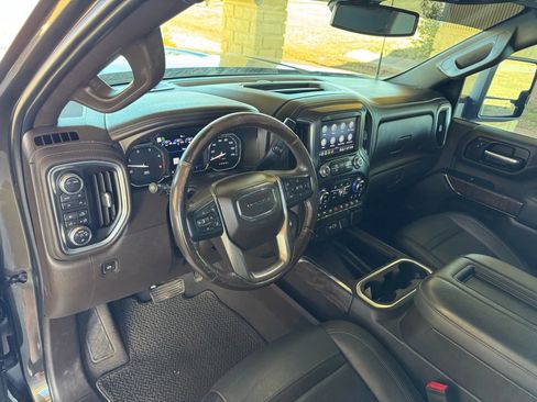 Used 2022 GMC Sierra 2500 Denali image 11