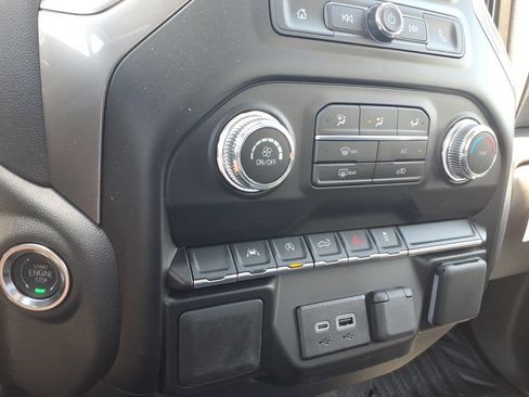 New 2026 GMC Sierra 1500 Pro AWD/4WD image 16