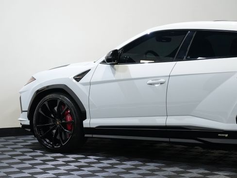 Used 2024 Lamborghini Urus S AWD/4WD image 20
