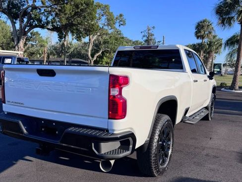 Used 2025 Chevrolet Silverado 2500 Custom w/ Custom Value Package AWD/4WD image 5