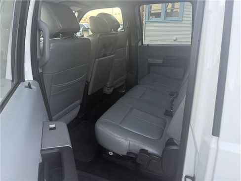 Used 2015 Ford F250 XLT image 11