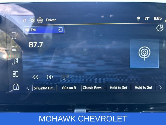 Used 2026 Chevrolet Equinox LT AWD/4WD image 13