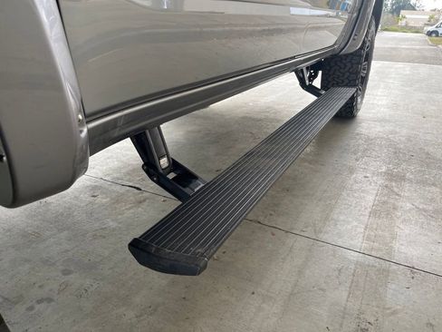 New 2022 RAM 1500 Big Horn image 16