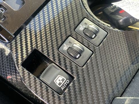 Used 2024 Toyota 4Runner TRD Off-Road Premium image 16