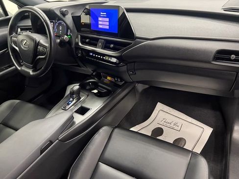 Certified 2025 Lexus UX 300h FWD image 12