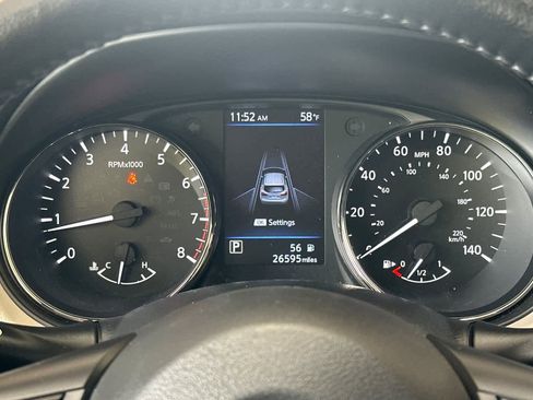 Used 2022 Nissan Rogue Sport SV w/ Technology Package image 28