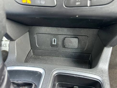 Used 2017 Ford Escape SE w/ Equipment Group 201A AWD/4WD image 29