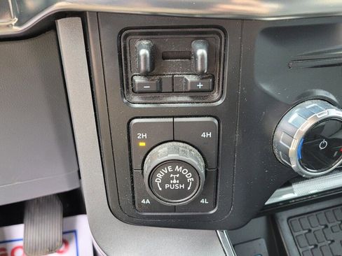 Used 2023 Ford F150 Lariat w/ Equipment Group 502A High image 22