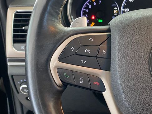 Used 2015 Jeep Grand Cherokee Overland w/ Advanced Technology Group image 18