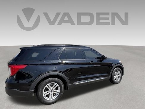 Used 2023 Ford Explorer XLT w/ Equipment Group 202A RWD image 6