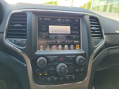 Used 2017 Jeep Grand Cherokee Limited image 20