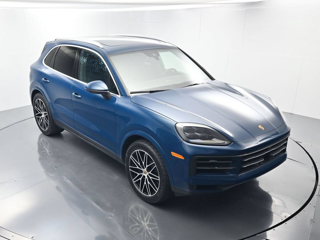 Certified 2024 Porsche Cayenne AWD/4WD image 43