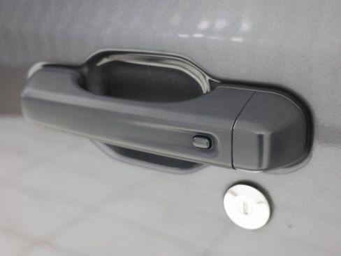 Used 2022 Jeep Wrangler Unlimited Sahara w/ Cold Weather Group image 21