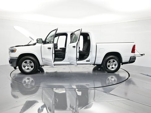 Used 2025 RAM 1500 Big Horn AWD/4WD image 47